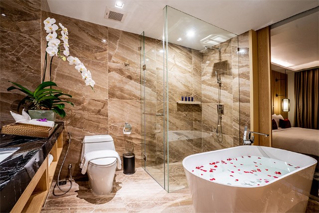 พรีเมียร์คอร์เนอร์รูม - Image 3